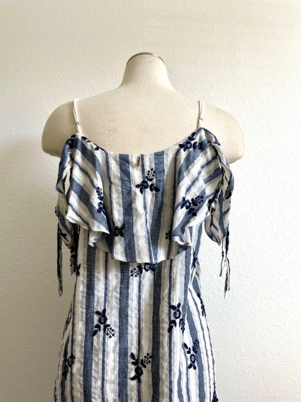MISA Los Angeles Striped Floral Embroidered Summer Off-the-Shoulder Mini Dress M - Picture 6 of 11